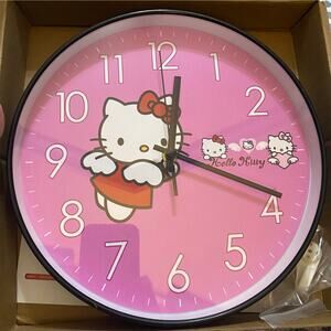 NEW NIB Sanrio Red PURAS
HELLO KITTY Wall Clock 
Large Pink Analog Battery
